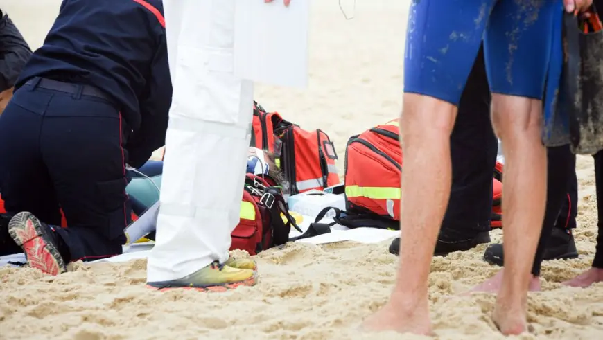 DRAMATIČNO SPAŠAVANJE NA PLAŽI! REANIMIRALI MUŠKARCA 40 MINUTA I VRATILI MU PULS: "NISMO RAZMIŠLJALI NI SEKUNDE"