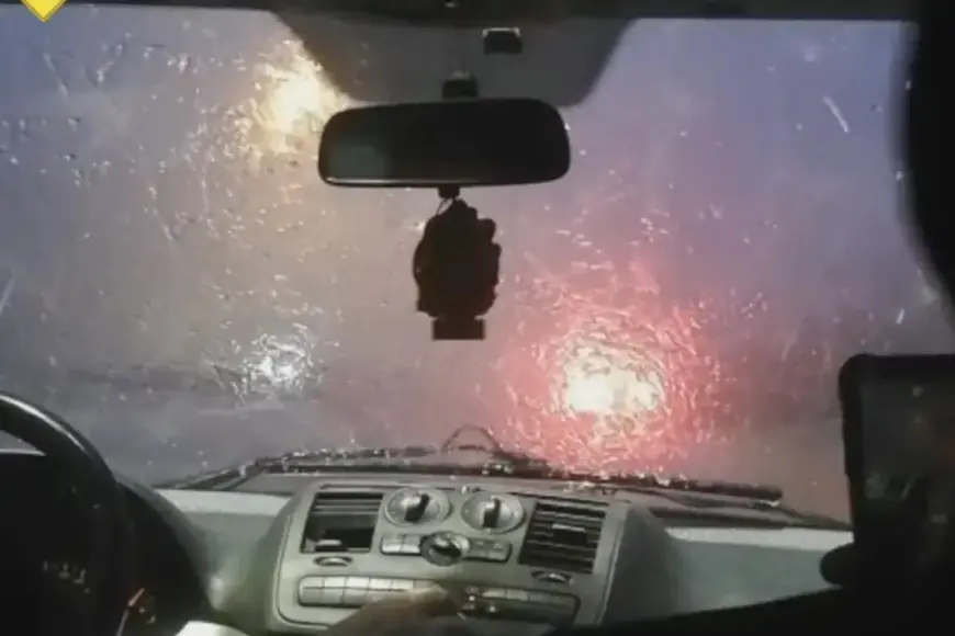 KRENULO NEVRIJEME: KOD OGULINA TUČA, AUTI STAJU NA A1. U ZAGREBU PLJUSAK I GRMLJAVINA