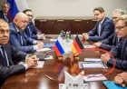 LAVROV PRED NJEMAČKOG MINISTRA STAVIO DOKUMENT O MASAKRU: ODMAH GA JE PREKRIO