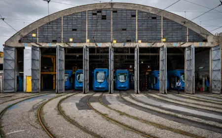 ZAGREB PRED KOLAPSOM. "NE IZNOSITE SMEĆE, NE ZOVITE TAKSIJE, VOZITE SE SA SUSJEDIMA"a