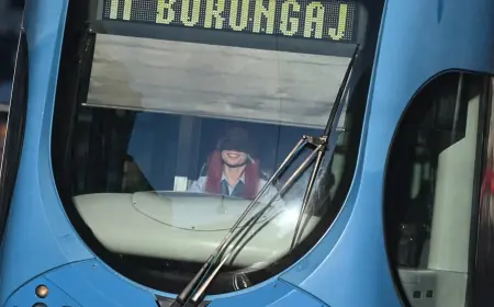 DRUGI DAN ŠTRAJKA: VOZI JEDAN TRAMVAJ I JEDAN AUTOBUS, SUD ODLUČUJE O ZAKONITOSTI ŠTRAJKA