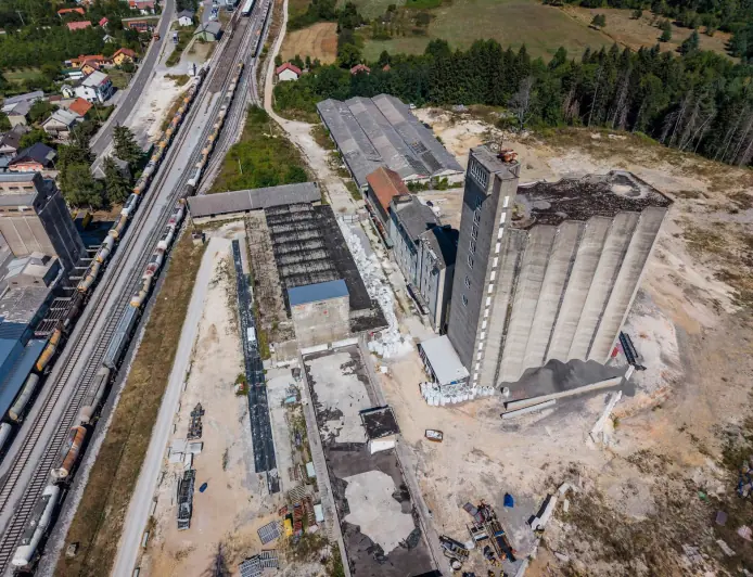 OBJAVLJEN NALAZ: MIKROPLASTIKA PROBILA U PODZEMNE VODE, NAĐENE I "VJEČNE KEMIKALIJE"