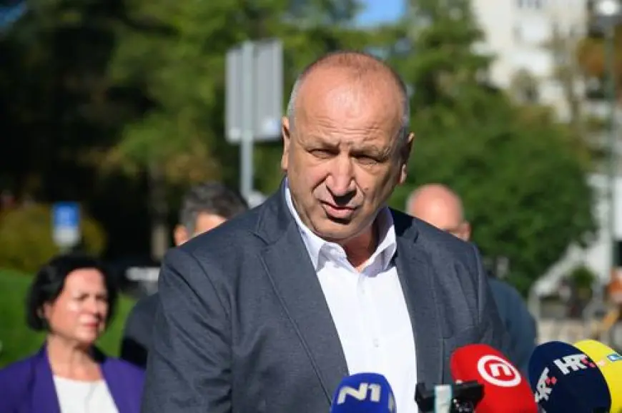 SINDIKAT ČISTOĆE DEMANTIRA ŠEFA HOLDINGA UOČI ŠTRAJKA: "NISMO POVEĆALI ZAHTJEV"