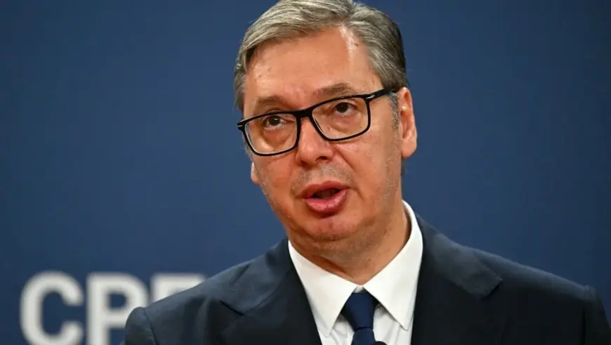 VUČIĆ PODNIO OSTAVKU