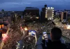 VELIKI SKUP STUDENATA NA TRGU U BEOGRADU