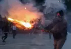 ALBANIJA UVODI KAZNE DO 5500 EURA I ZA PROSVJEDNIKE KOJI NISU POČINILI NASILJE, ALI SU BILI U NASILNOJ SKUPINI
