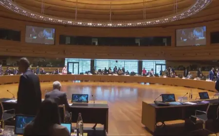 SVJETSKA VELESILA: "PROTIV NAS VODE RAT IZ SJENE!