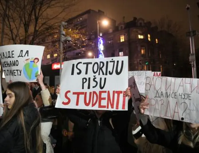 STUDENTI TRAŽE OSTAVKE ODGOVORNIH U RTS-u: "DEBLOKADA, DEPOLITIZACIJA I OSLOBAĐANJE